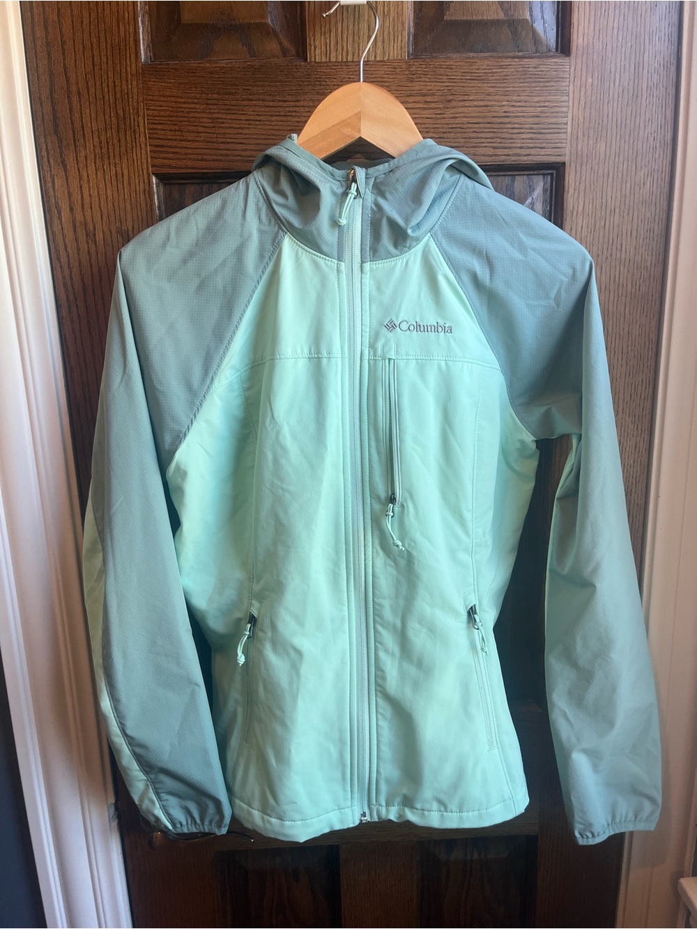 Columbia Women's Mint Green Hooded Softshell Jacket - Two-Tone